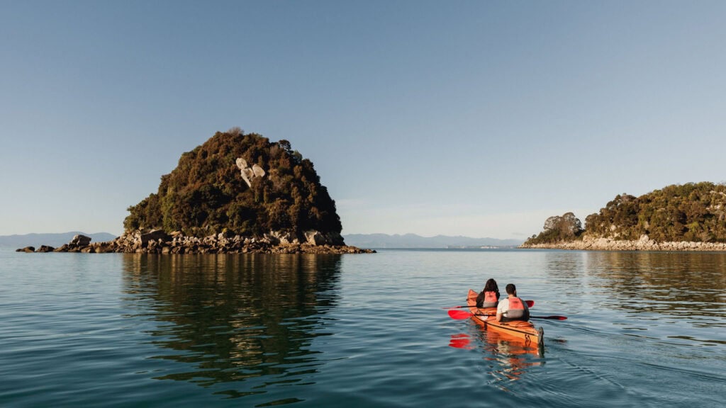 Location & Lifestyle nelson Tasman. Kayaking in the Abel Tasman National Park